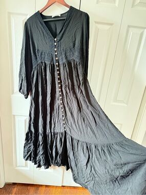 Black Maxi Button-Front V-Neck Tiered Dress